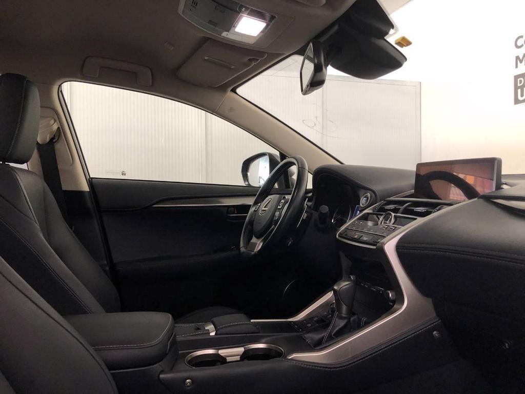 Lexus NX 300 300 2.5 Hybrid Premium 4WD CVT