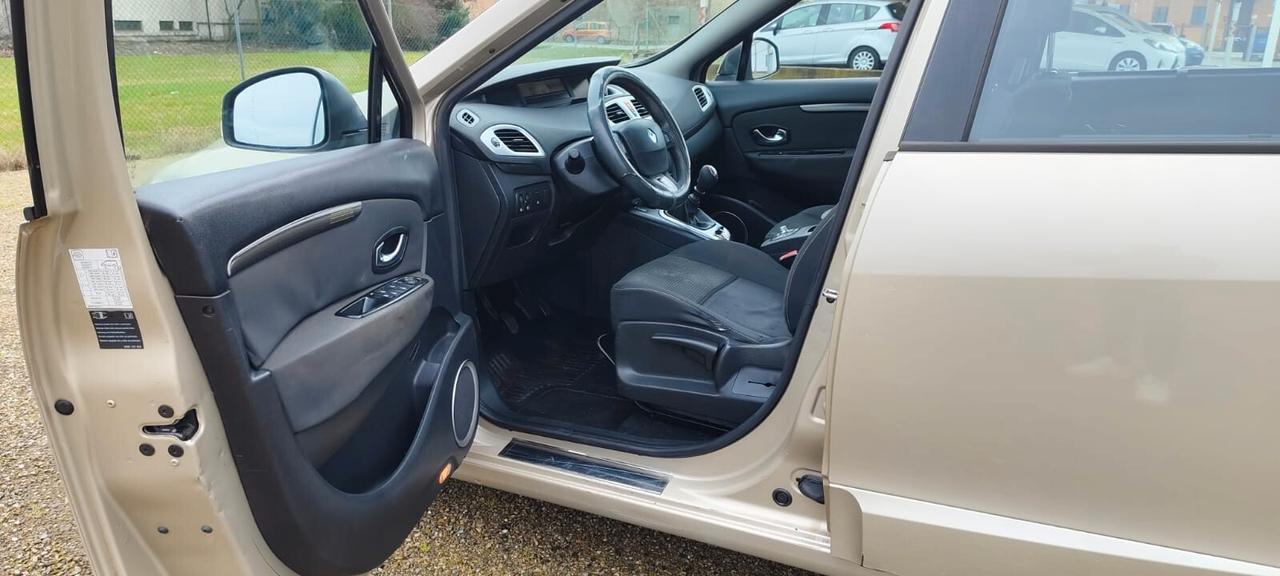 Renault Scenic Scénic X-Mod 1.5 dCi 110CV Luxe