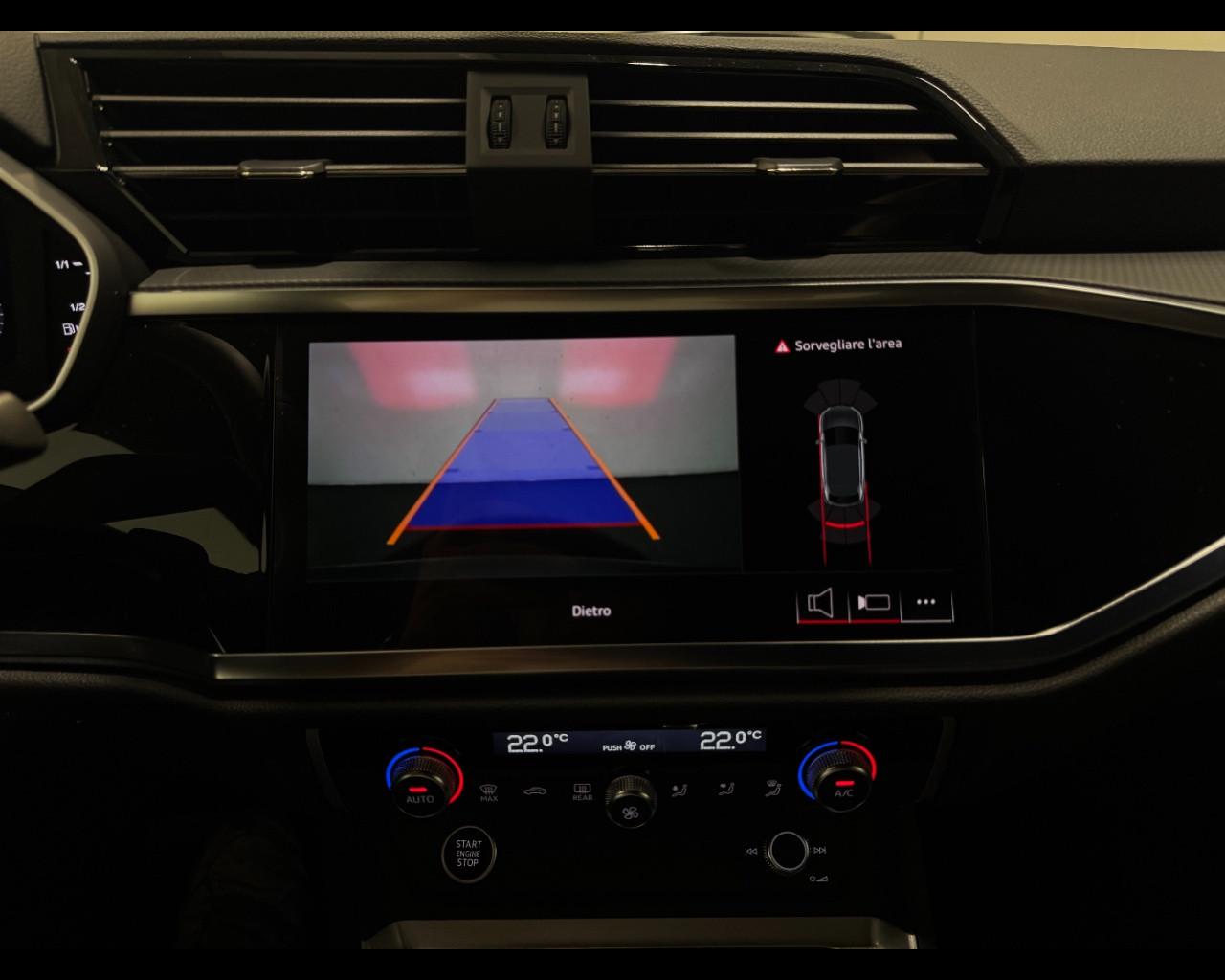 AUDI Q3 SPORTBACK 35 TFSI S-TRONIC IDENTITY BLACK