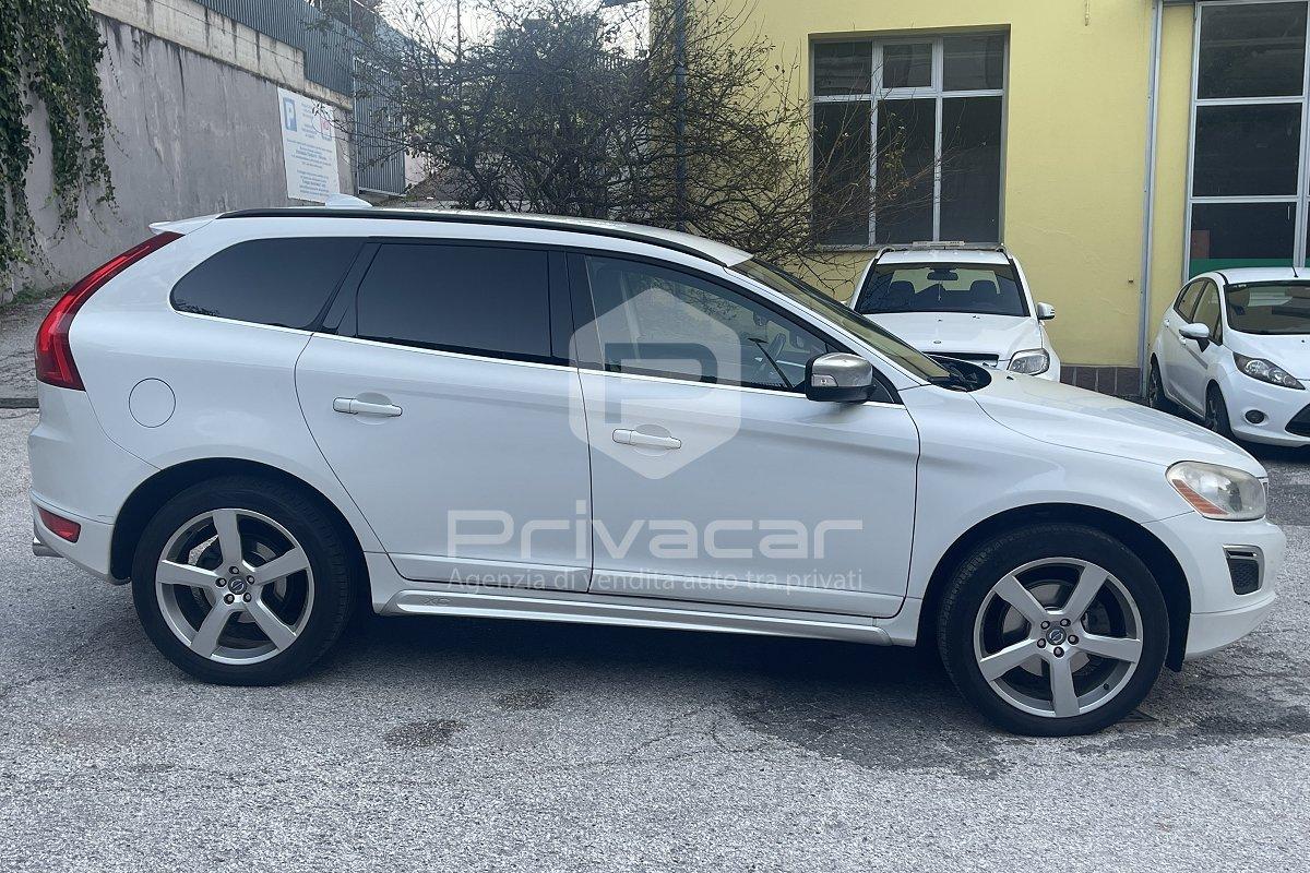 VOLVO XC60 D3 AWD Geartronic R-design