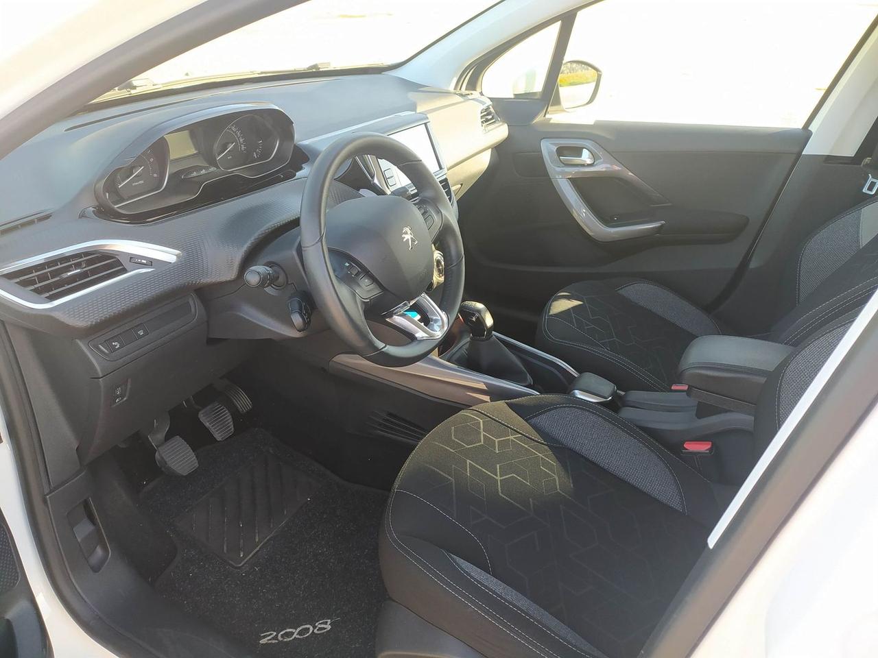 Peugeot 2008 Active 1.5 Blue HDI 100 #6891