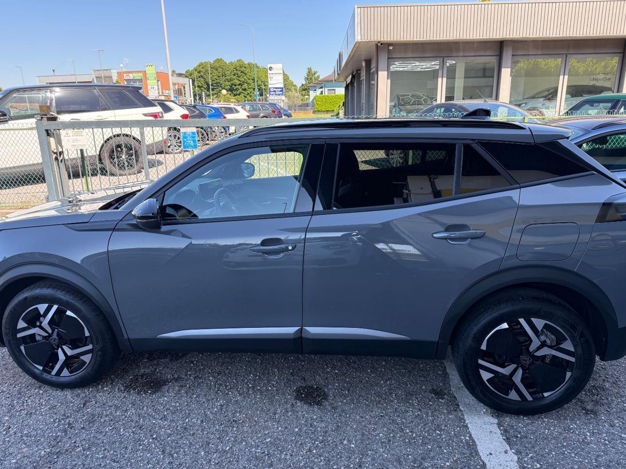 PEUGEOT 2008 PureTech 100 S&S Allure