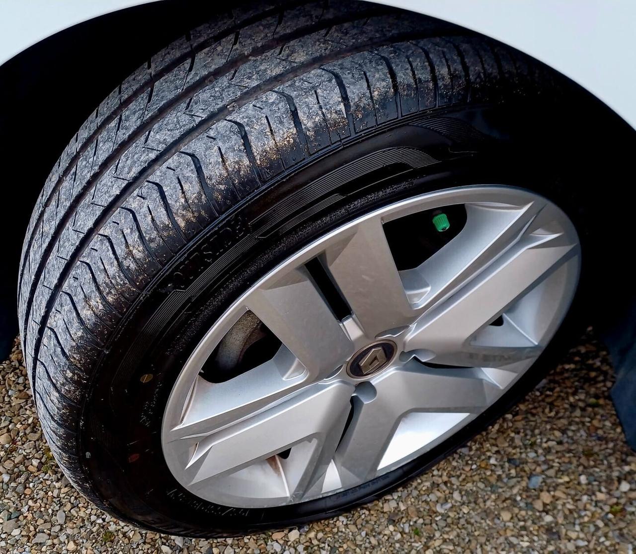 Renault Clio Hybrid E-Tech 140 CV 5 porte R.S. Line