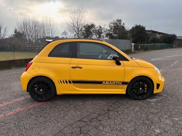 Abarth 595 C 1.4 Turbo T-Jet 180 CV Competizione