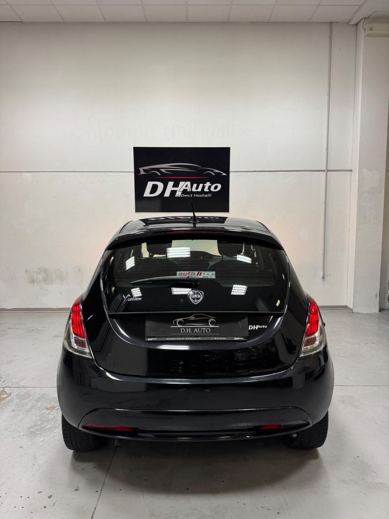 Lancia Ypsilon 1.2 69 CV 5 porte Platinum
