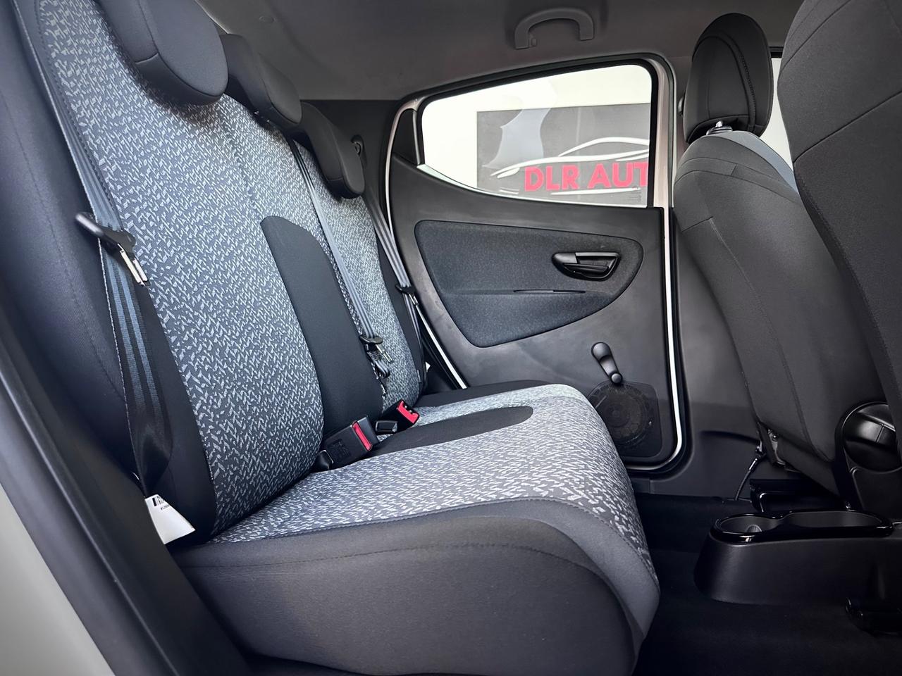 Lancia Ypsilon 1.2 69 CV 5 porte Elefantino Blu