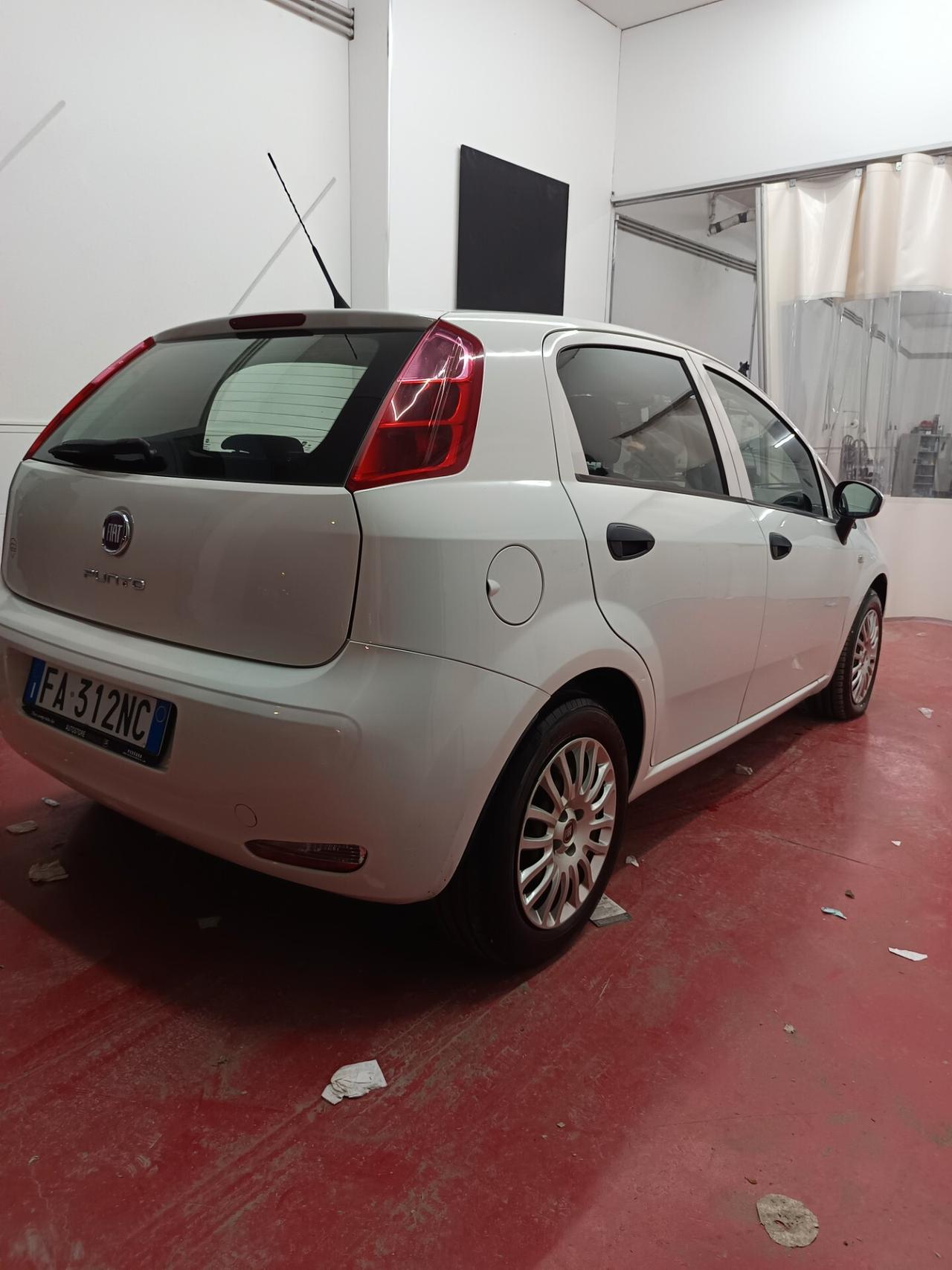 Fiat Punto 1.3 MJT II 75 CV 5 porte Lounge