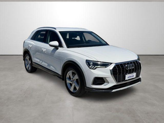 AUDI Q3 35 TDI S tronic Business Advanced