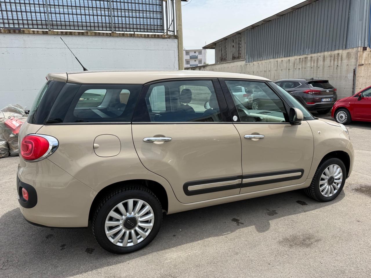 Fiat 500L Living 0.9 TwinAir Turbo Natural Power Lounge