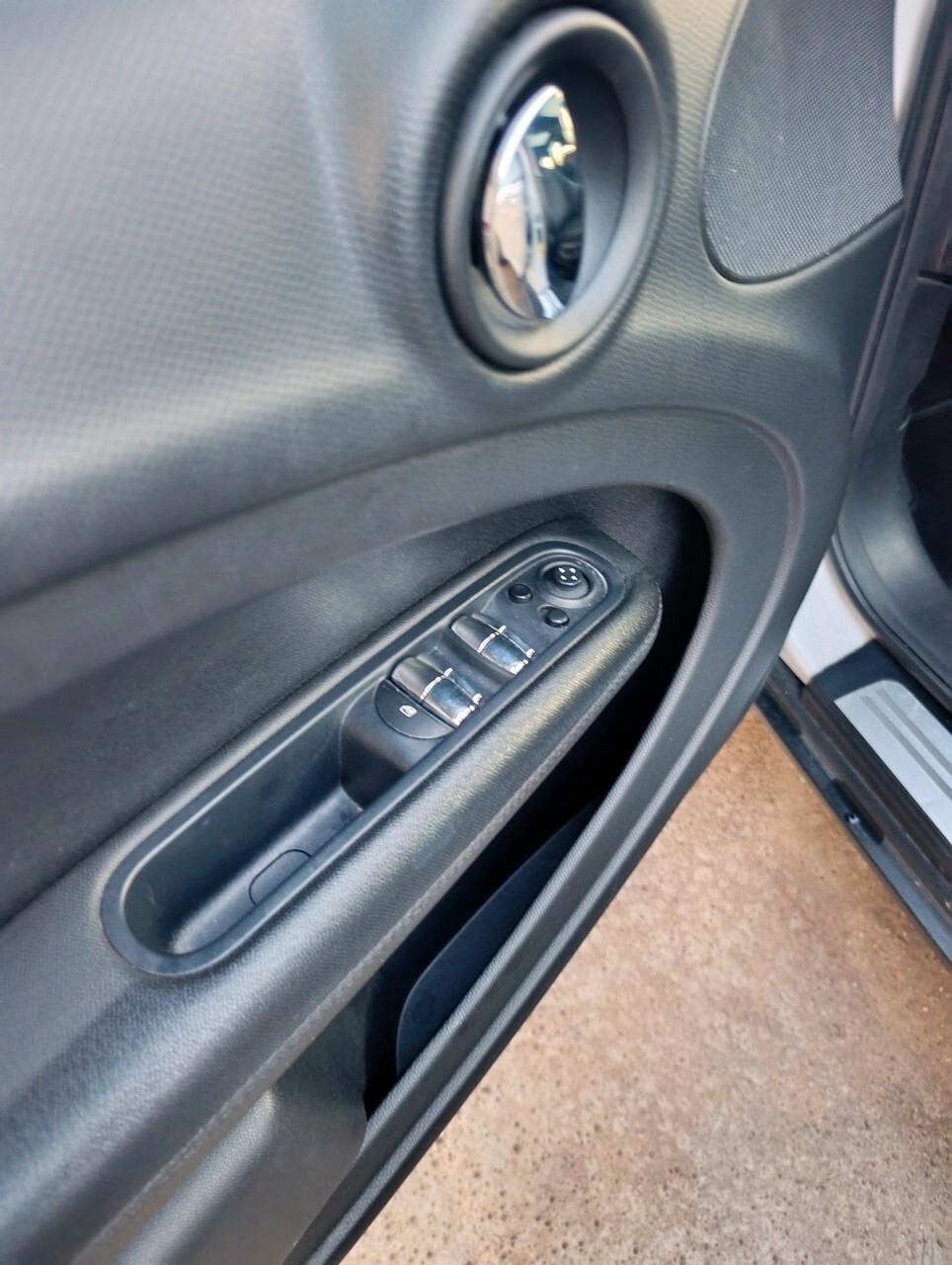 Mini Cooper Countryman 2.0 D Automatica