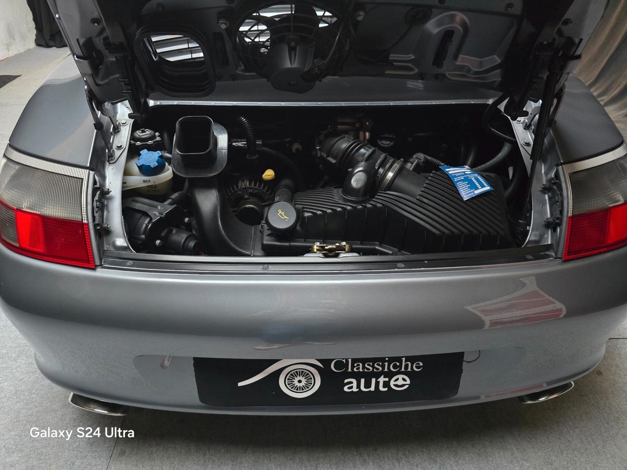 Porsche 911 Carrera cat Coupé