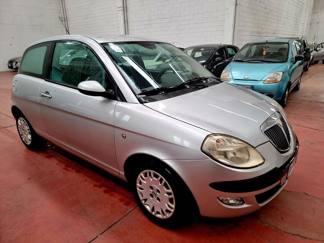 Lancia Ypsilon 1.2 Benzina ADATTA A NEOPATENTATI