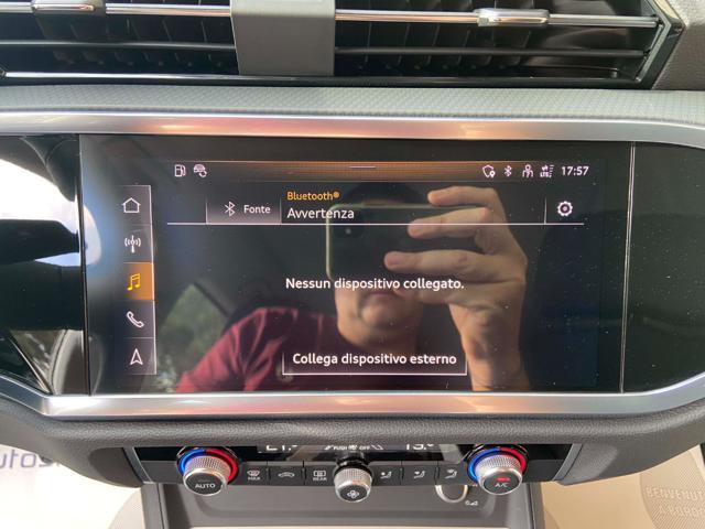 AUDI Q3 35 2.0 TDI S tronic Business Advanced COCKPIT