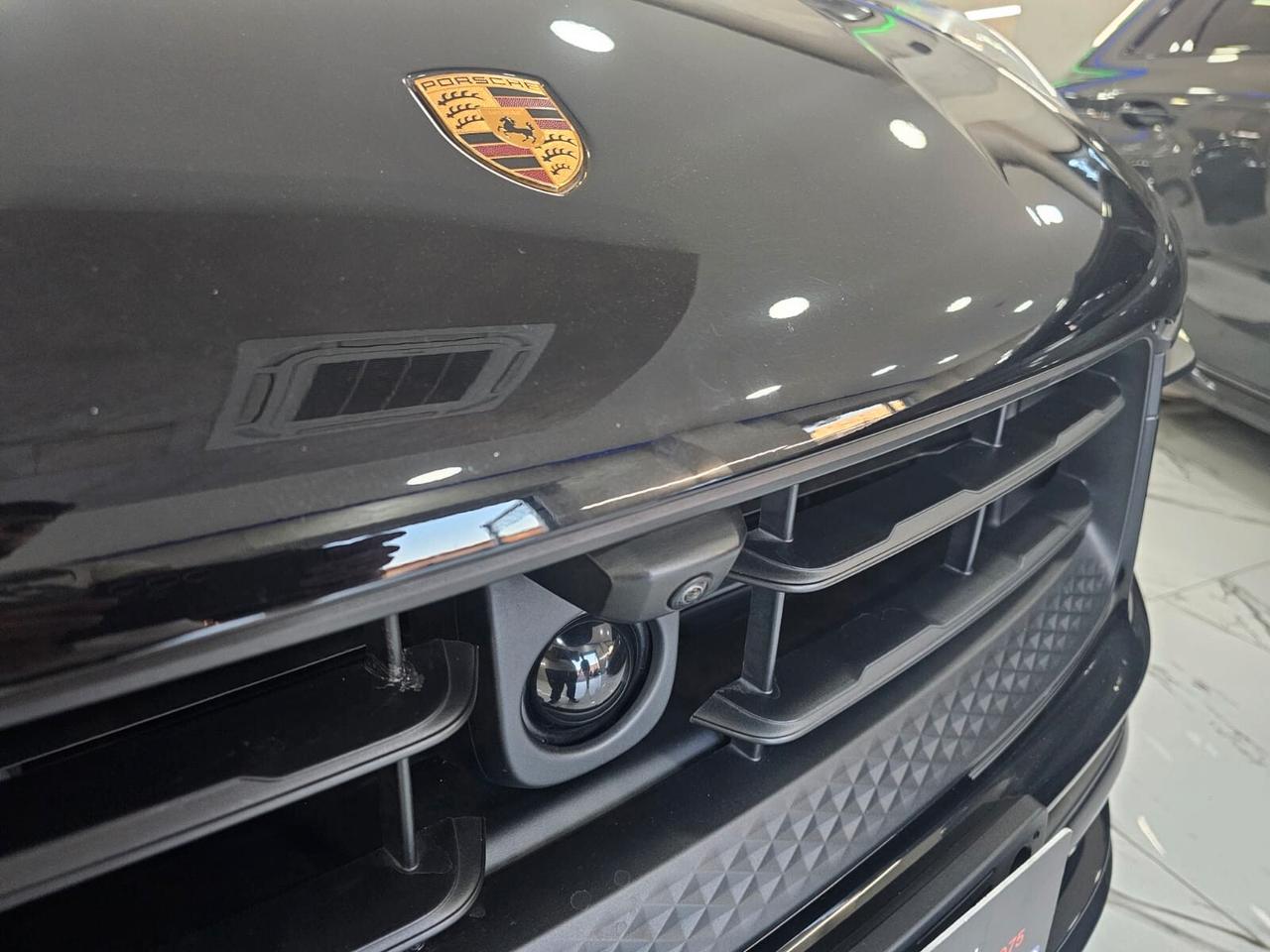 NUOVA PORSCHE MACAN TURBO 2.0 BENZINA 265CV CHRONO SPORT PACK