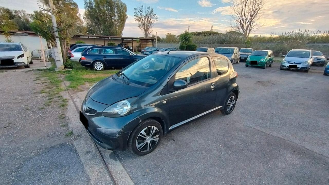 Toyota Aygo 1.0 12V VVT-i 3 porte Sol
