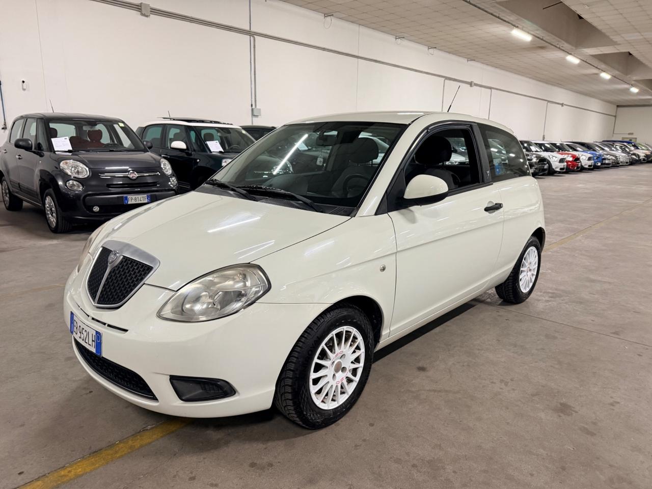 Lancia Ypsilon 1.2 Oro