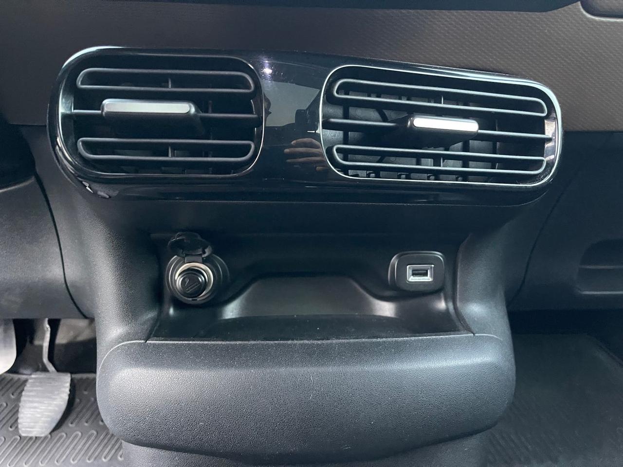 Citroen C4 Cactus 1.6 Blue HDi 100 Shine #12127