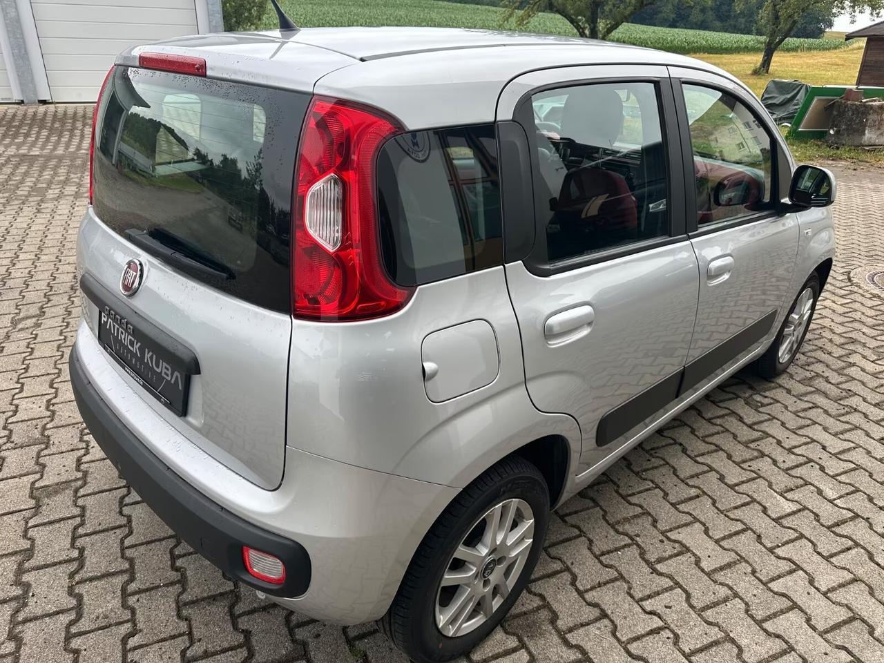 Fiat Panda 1.2 Lounge/5 posti/Prima mano/Aria condizionata