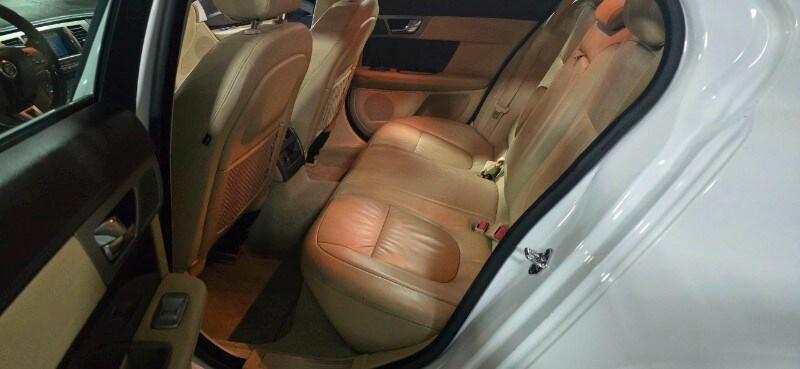 JAGUAR XF 1ª serie (X250) XF 3.0 D V6 Luxury