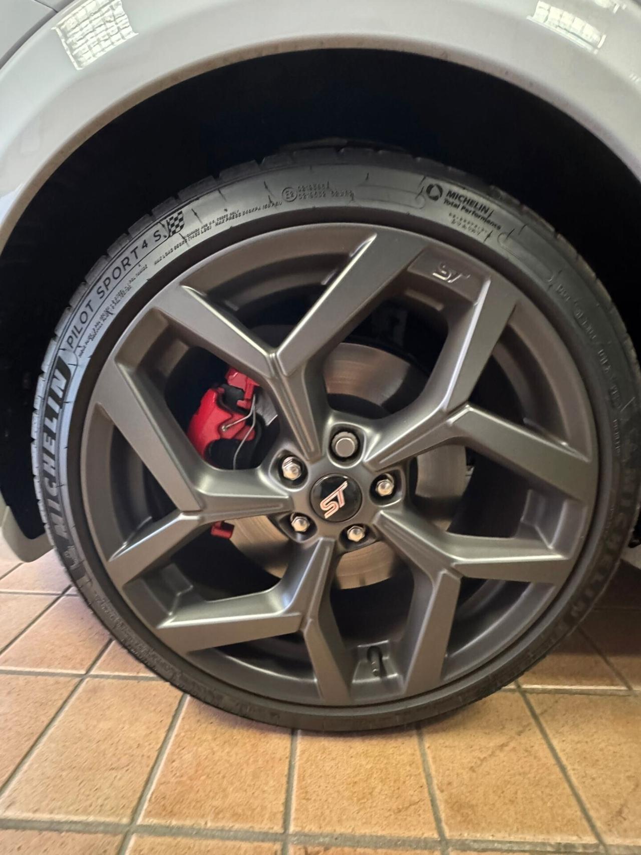 Ford Puma 1.5 EcoBoost 200 CV S&S ST GOLD EDITION PARI AL NUOVO, UNIPRO, GARANZIA FORD 18 MESI