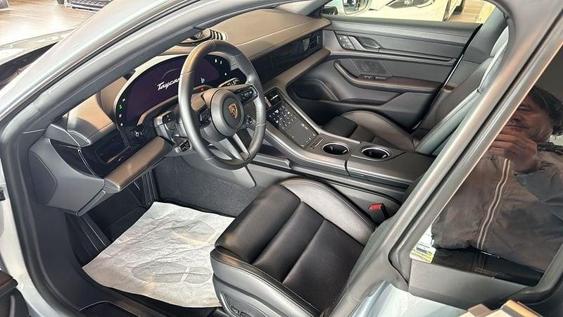 Porsche Taycan Sport Turismo Performance Battery Plus