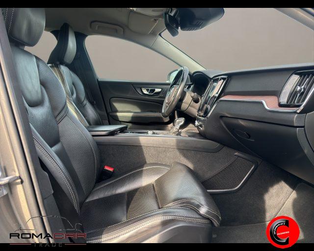 VOLVO V60 Cross Country D4 AWD Geartronic Business Plus