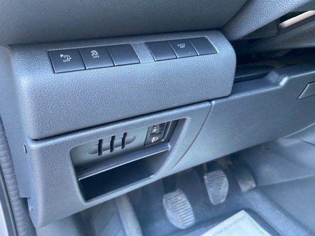 PEUGEOT 5008 BlueHDi 120 7 POSTI