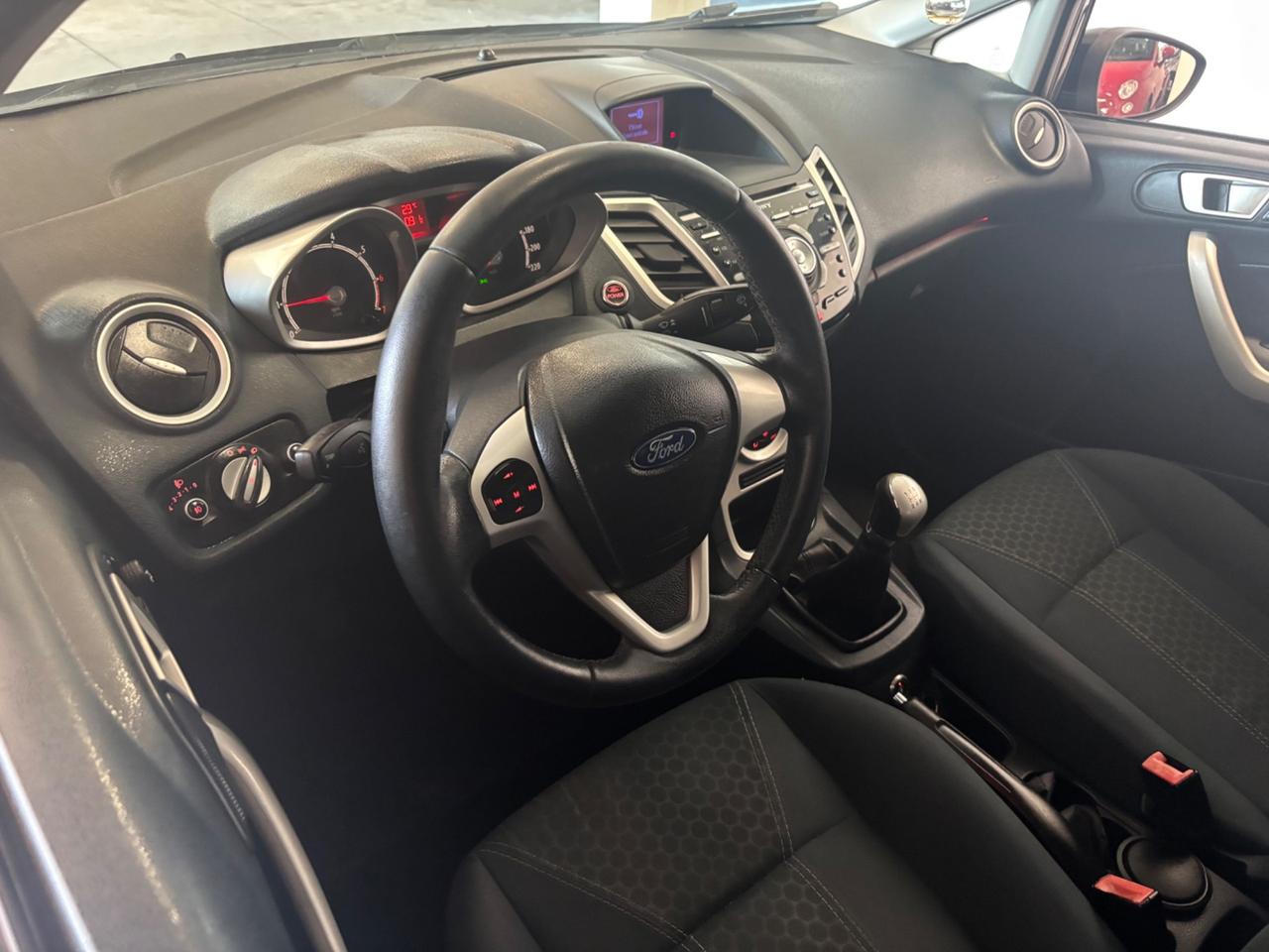 Ford Fiesta 1.4 5 porte Bz.- GPL Titanium