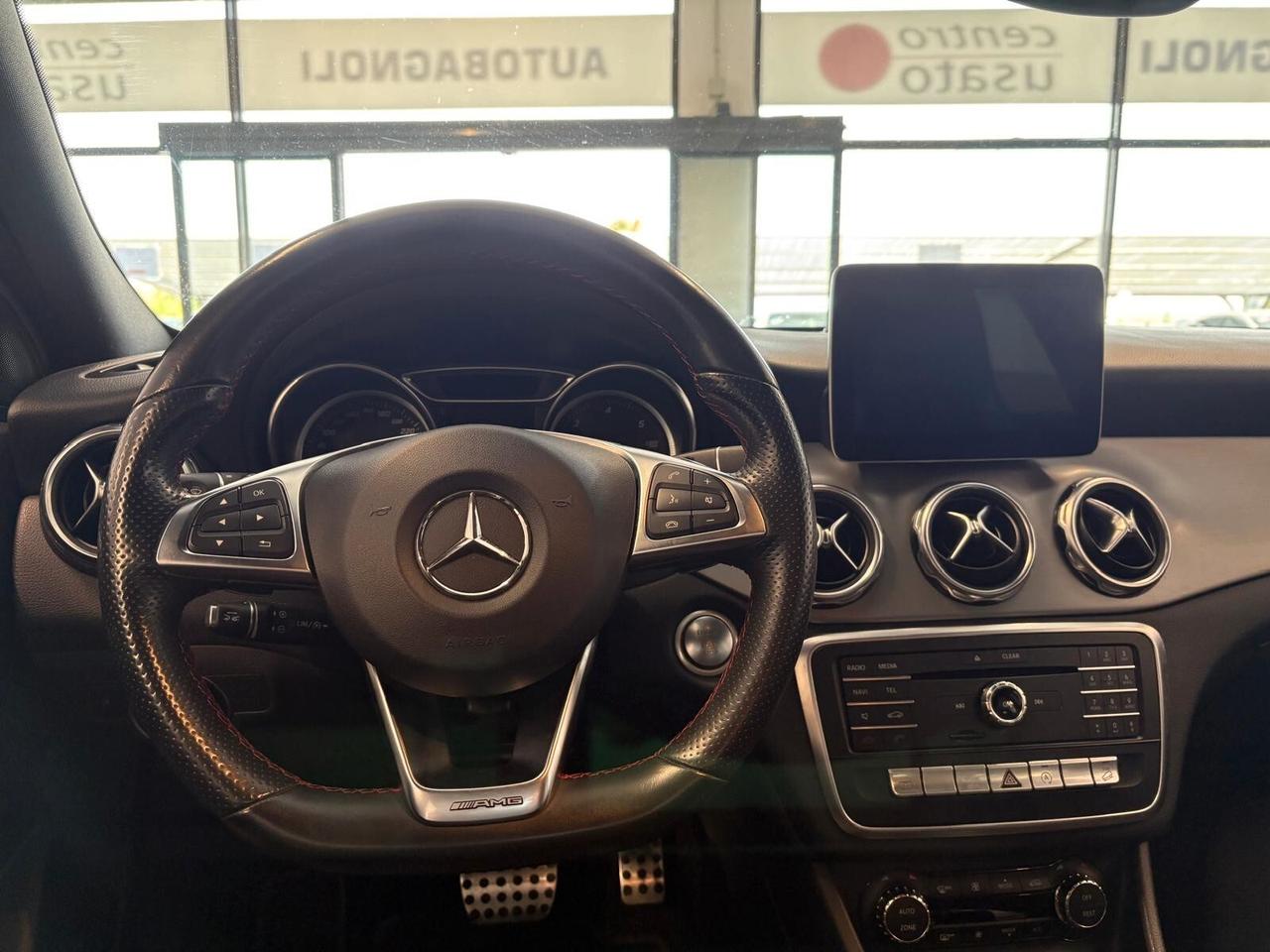 Mercedes-benz GLA 220 d PREMIUM 4Matic Automatic