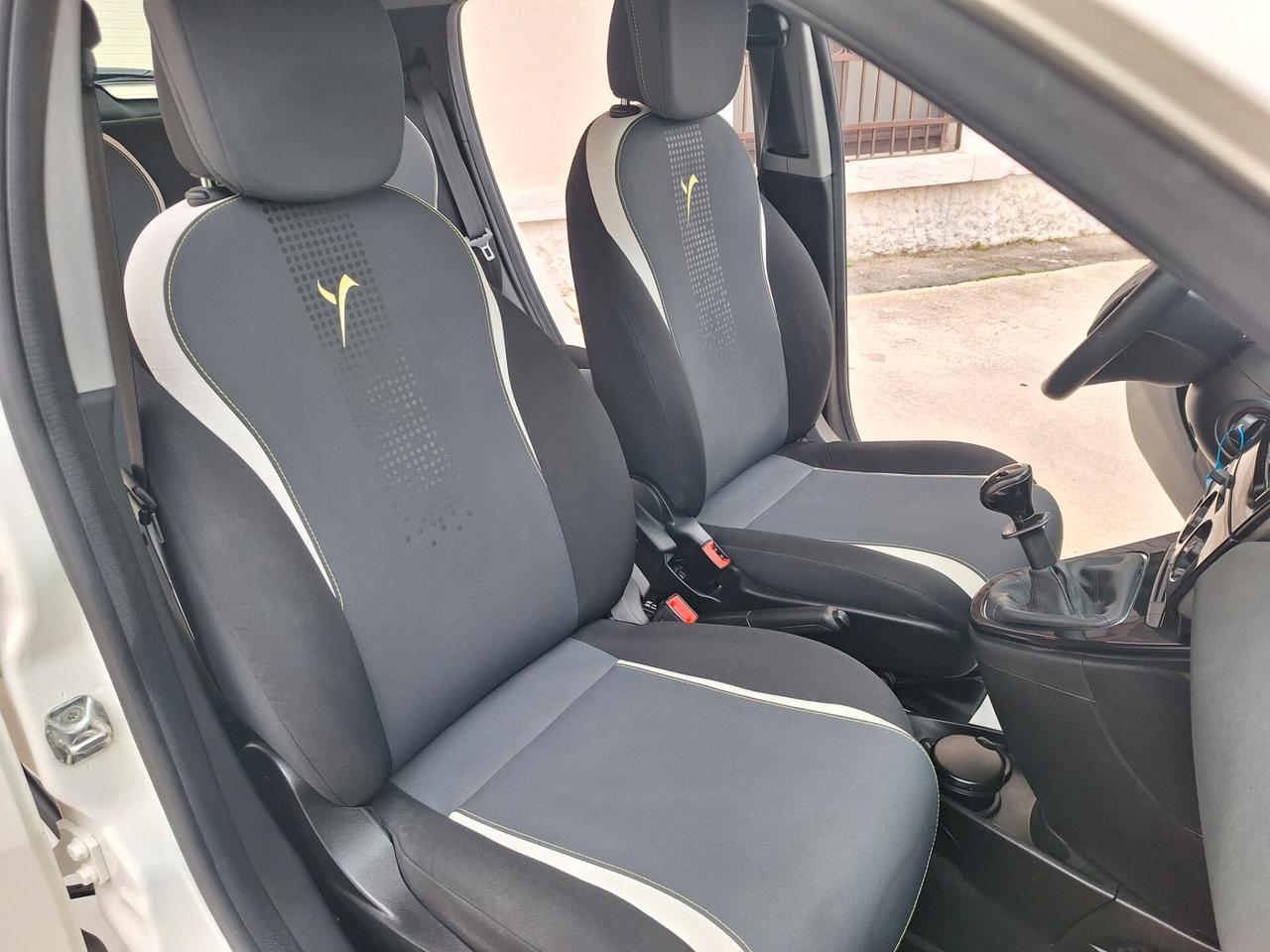 Lancia Ypsilon 1.2 5 porte Elefantino"PERFETTA"