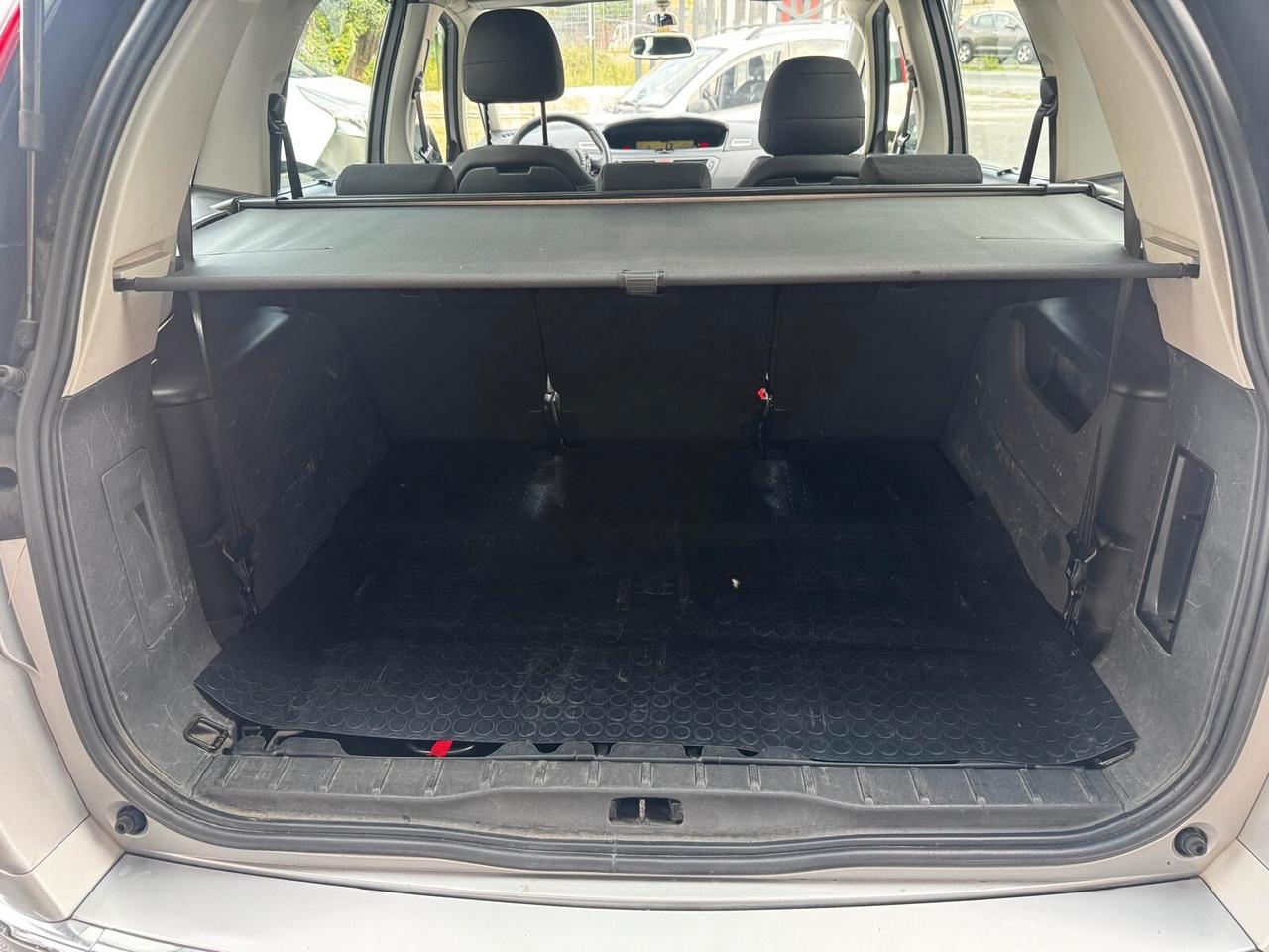 Citroen C4 Picasso 7 POSTI