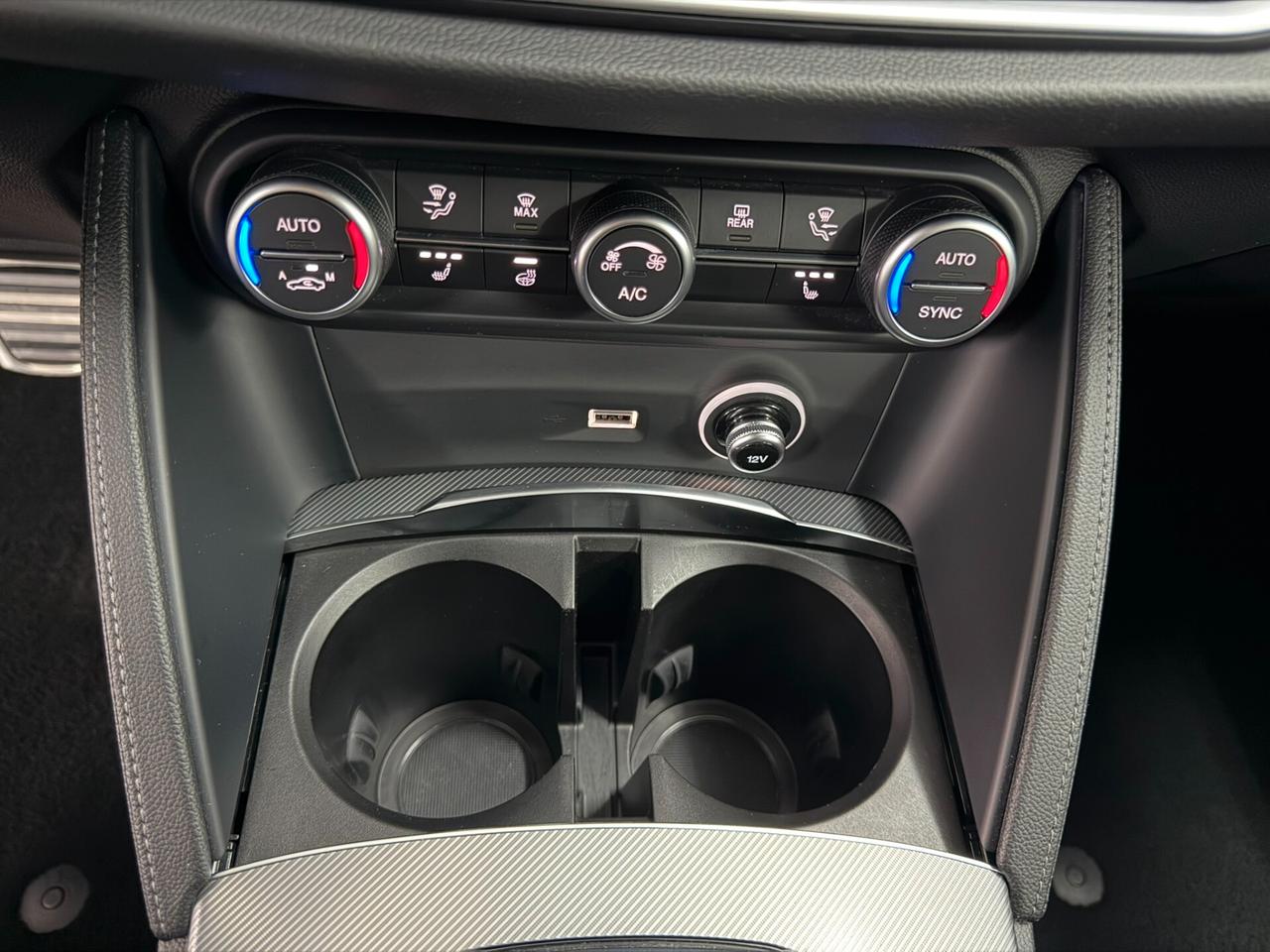 Alfa Romeo Stelvio 2.2 TD 210 VELOCE Q4 DISTRIBUZIONE OK SOSPENSIONI REGOLABILI