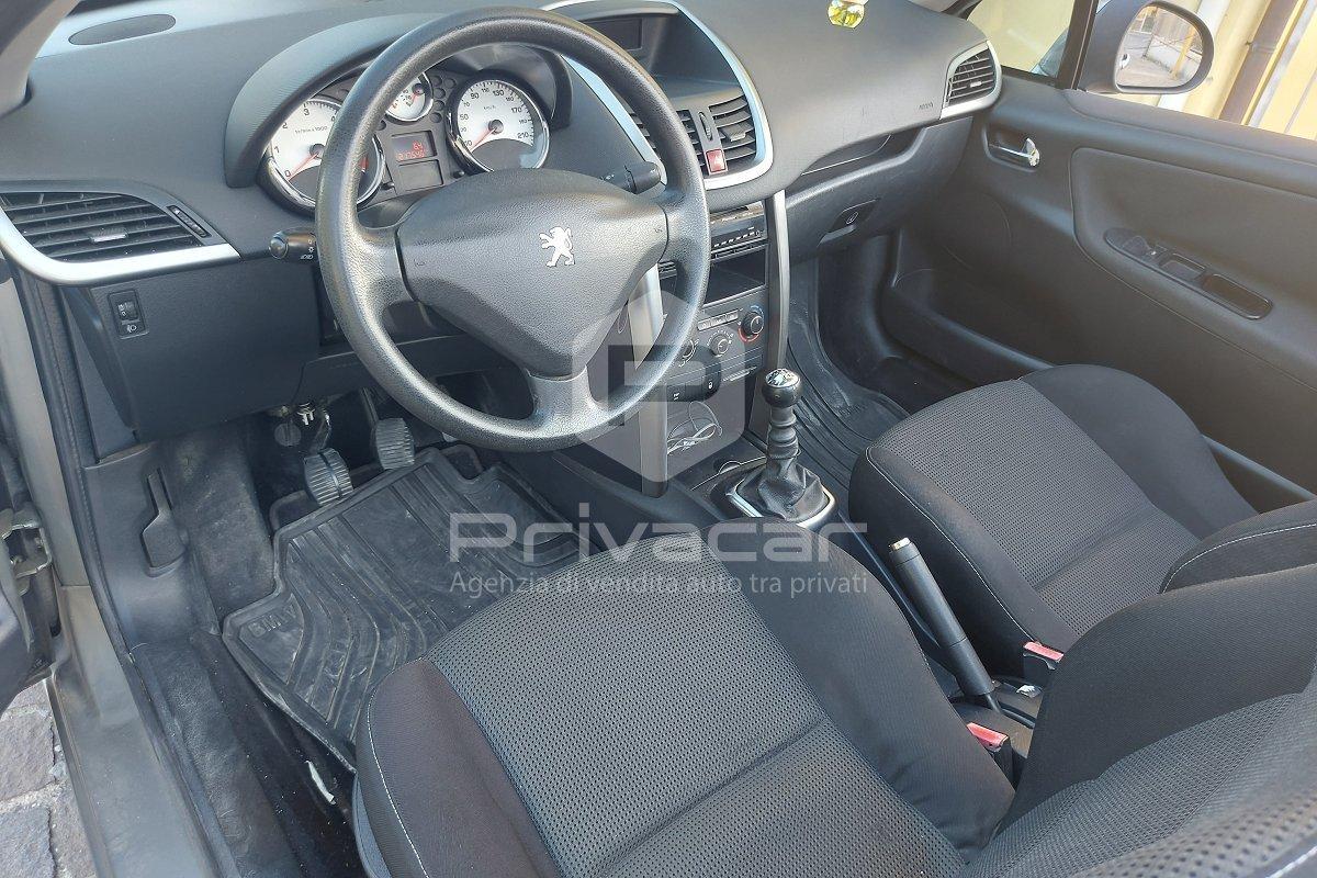PEUGEOT 207 1.6 8V HDi 112CV CC Tecno