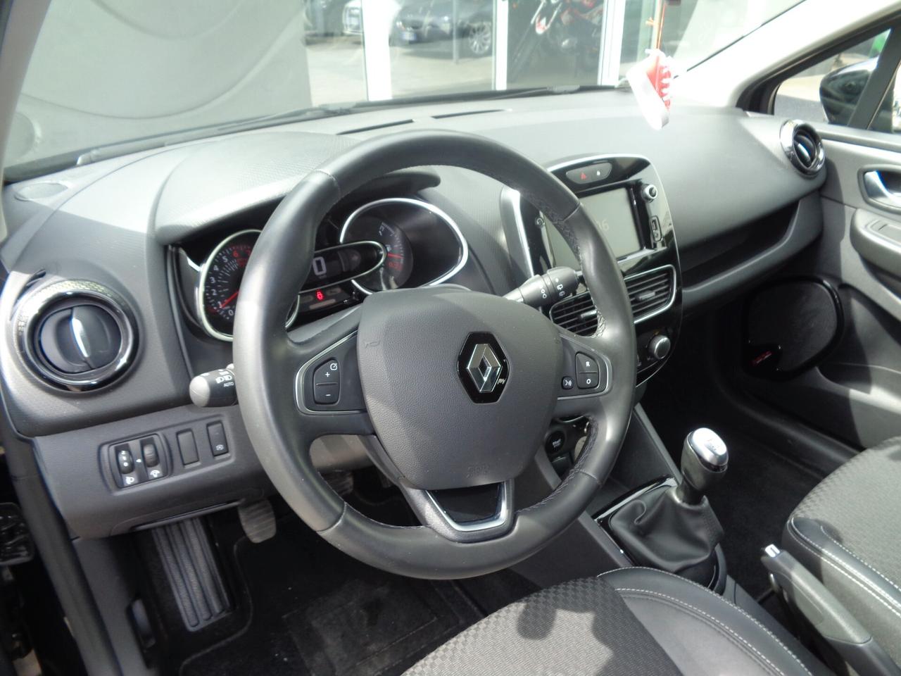 Renault Clio TCe 12V 75 CV 5 porte Duel