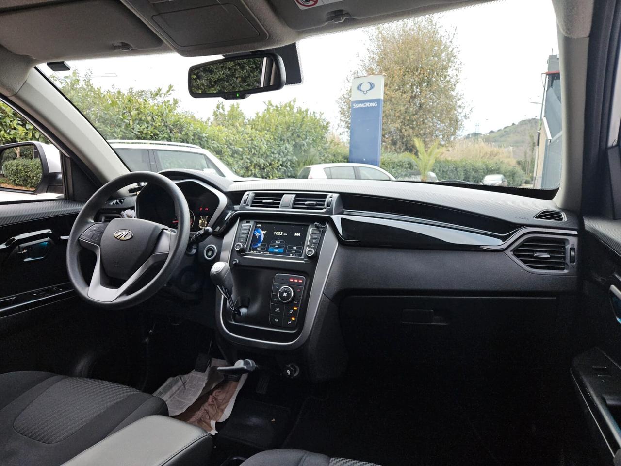 Mahindra KUV100 1.2 VVT K8