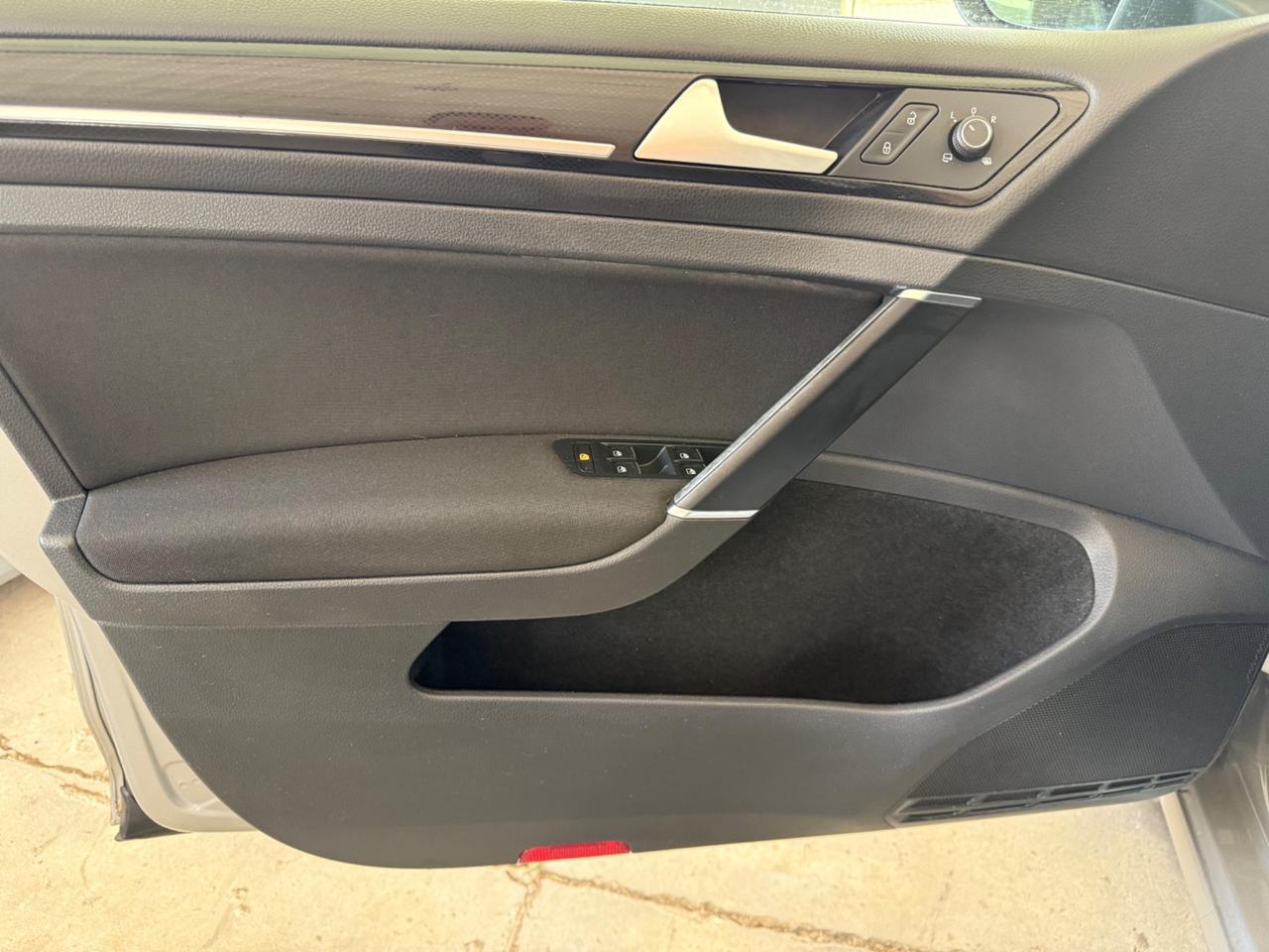 Volkswagen Golf 1.4 TGI DSG 5p. Highline UNICO PROP CAMBIO NUOVO