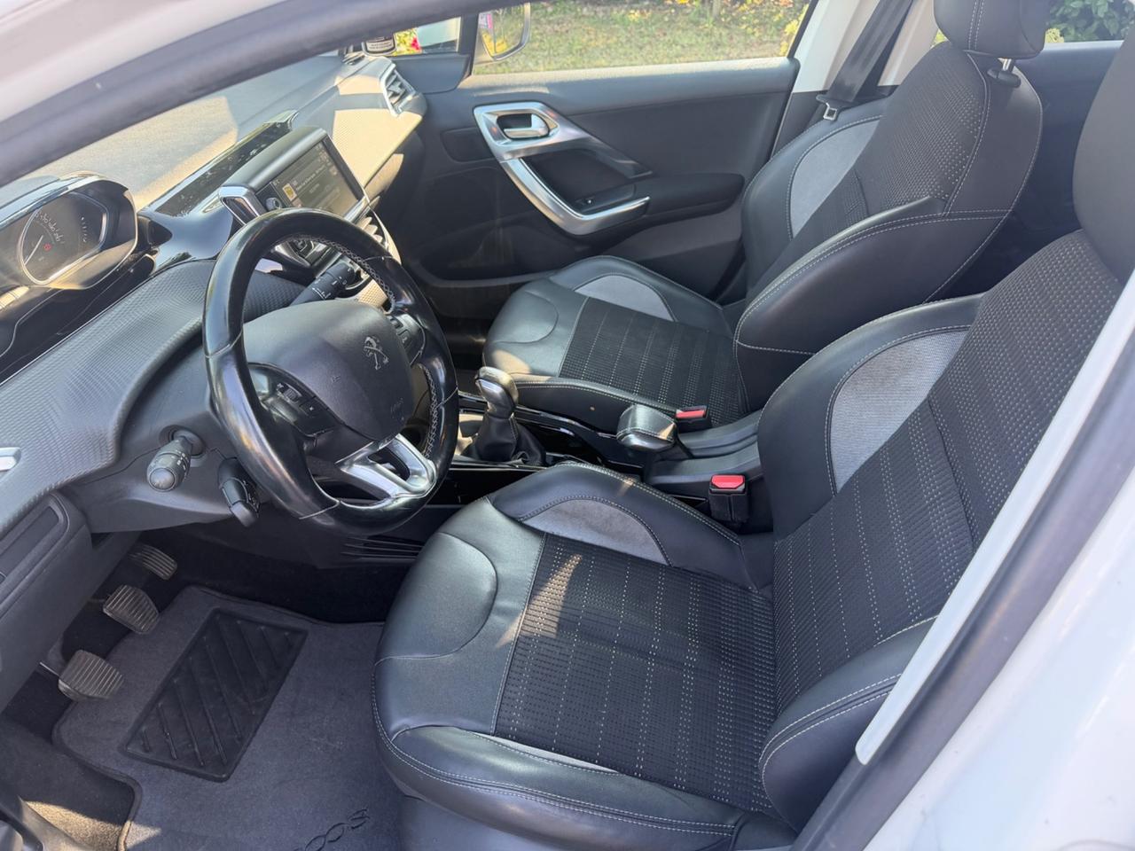 Peugeot 2008 diesel 1.6 GTLINE 2017