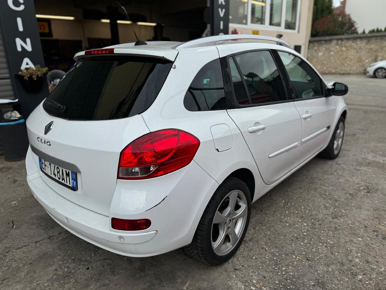 RENAULT CLIO SPORTOUR 1.5 DCI 85CV • EURO4 • IDEALE PER NEOPATENTATI • CAMBIO DA RIVEDERE