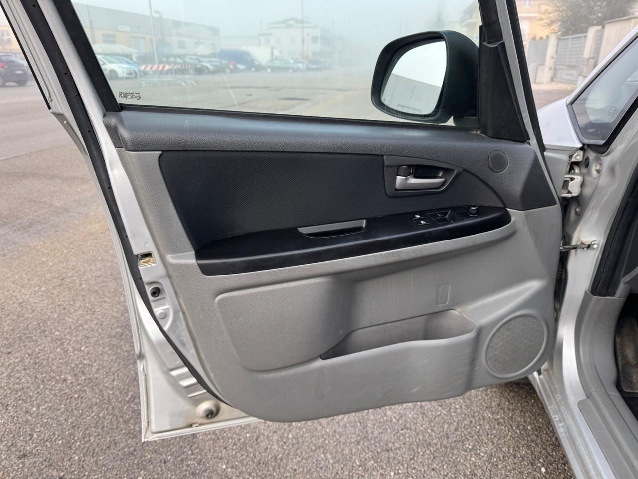 Suzuki SX4 1.6 DDiS 16V Urban Line