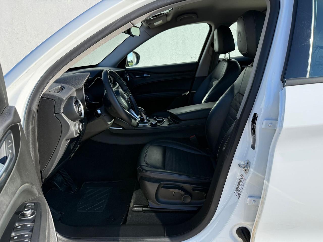 Alfa Romeo Stelvio 2.2 Turbodiesel 150 CV AT8 RWD Super