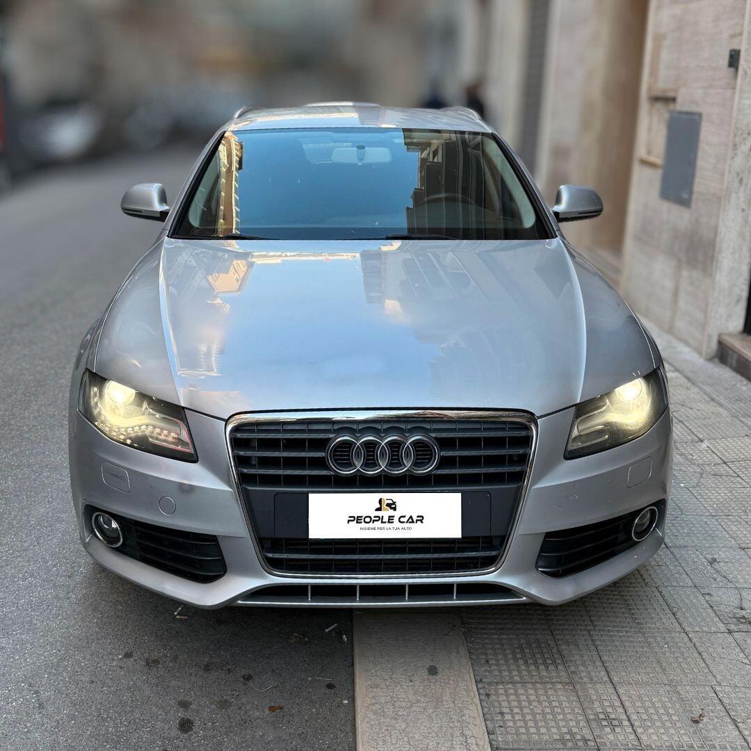 Audi A4 2.0 TDI 143CV **CAMBIO AUTOMATICO**