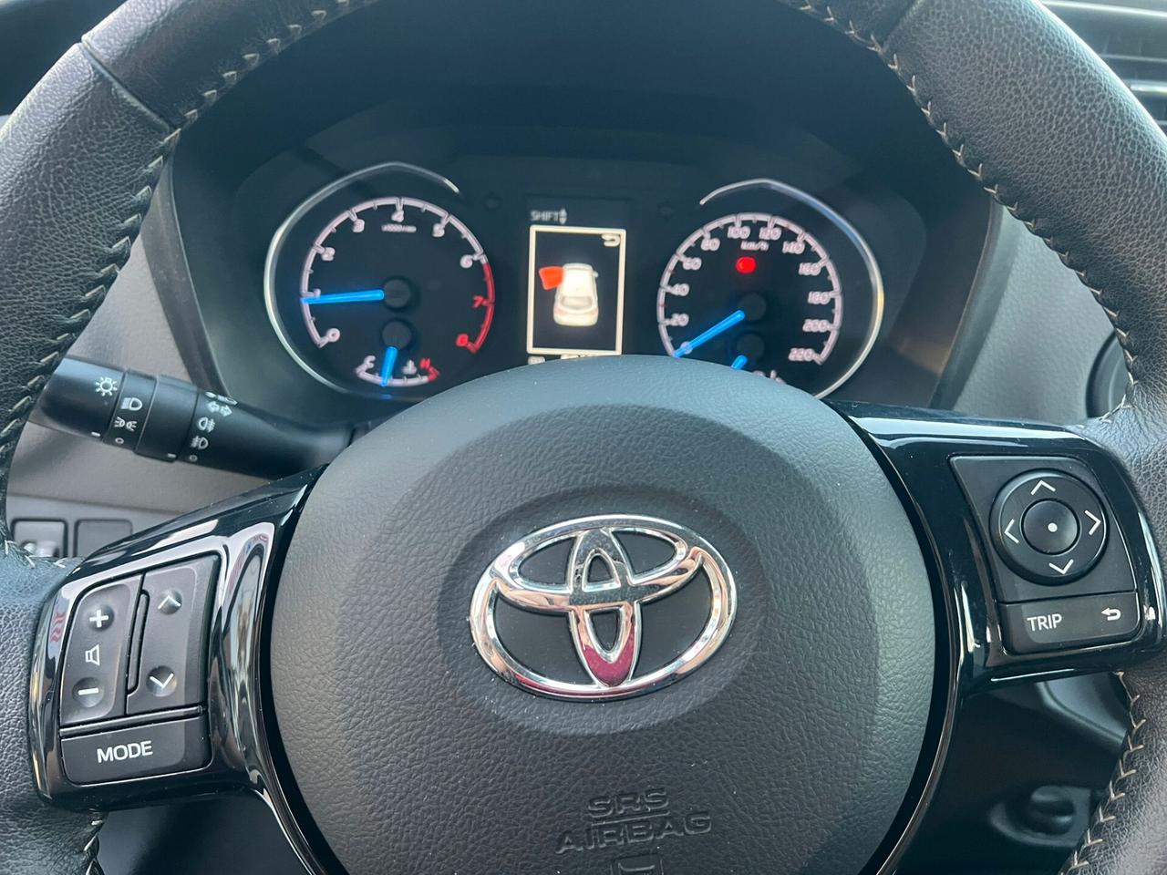 Toyota Yaris 1.0 72 CV 5 porte Lounge