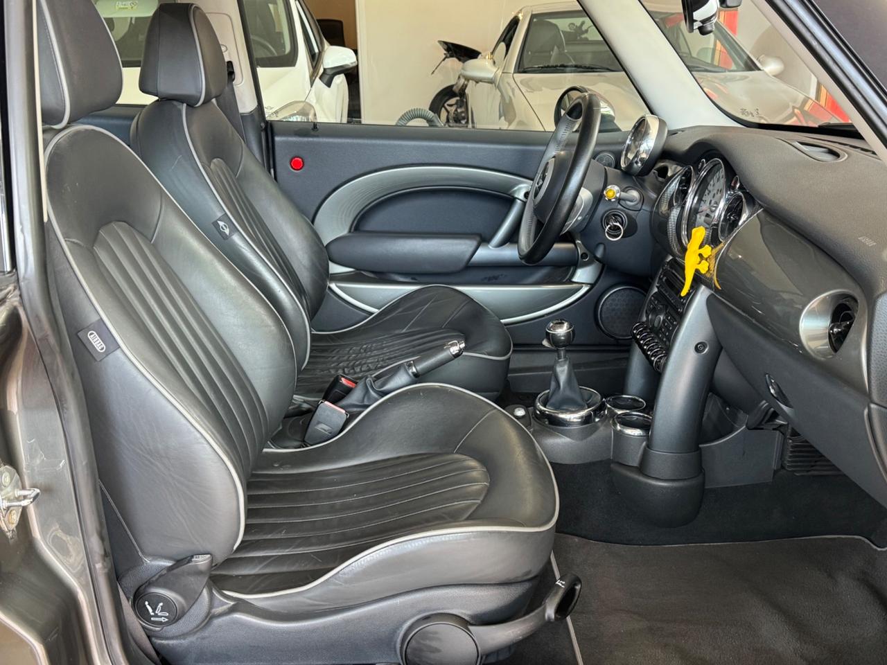Mini 1.6 16V One Park Lane