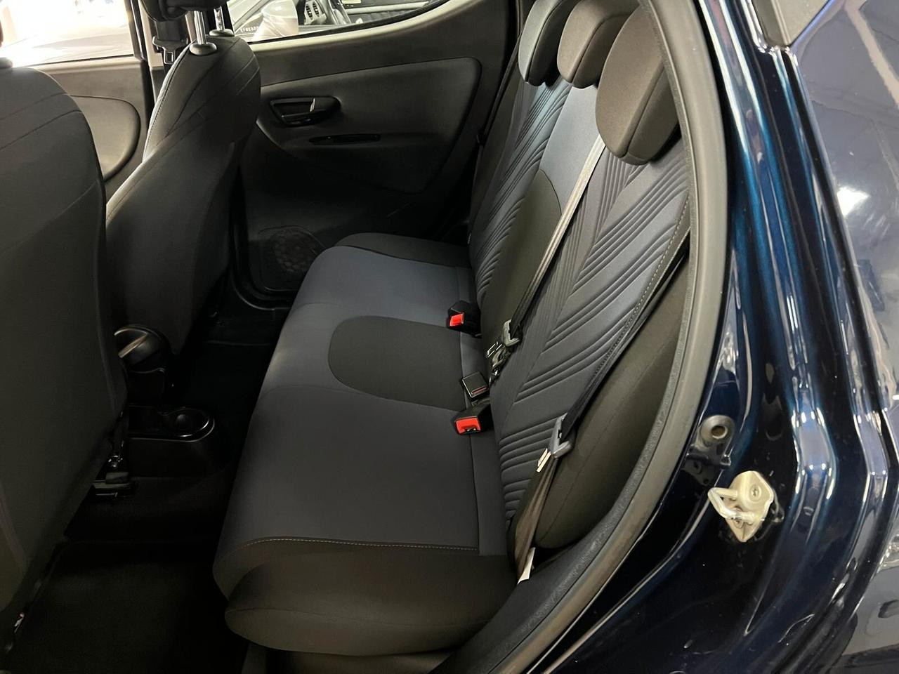 Lancia Ypsilon 1.0 FireFly 5 porte S&S Hybrid Ecochic Gold