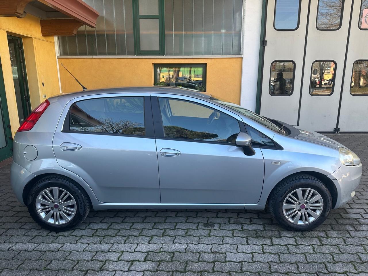 Fiat Grande Punto Grande Punto 1.3 MJT 75 CV 5 por