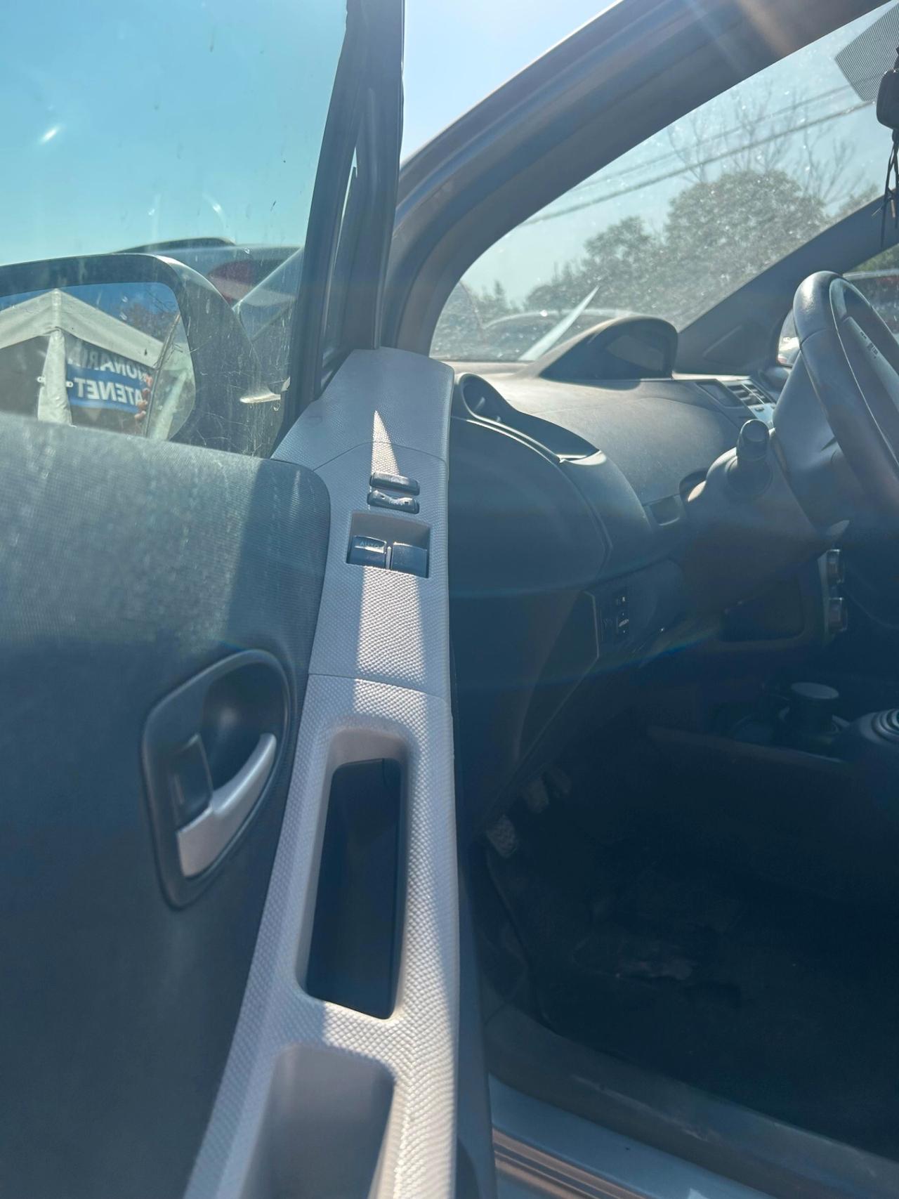 Toyota Yaris 1.3 5 porte Navi
