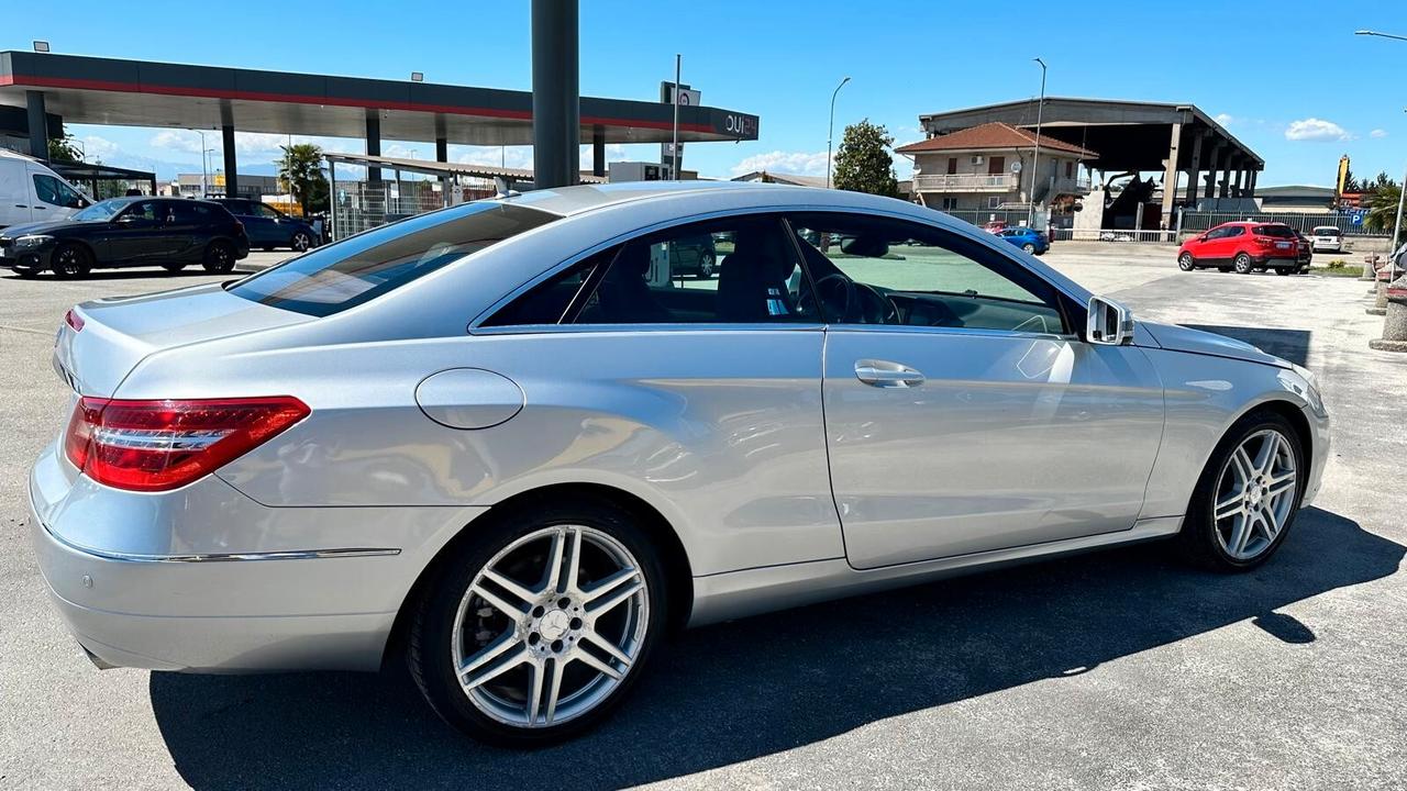 Mercedes-benz E 350 BlueTEC Avantgarde AMG/ KM CERTIFICATI