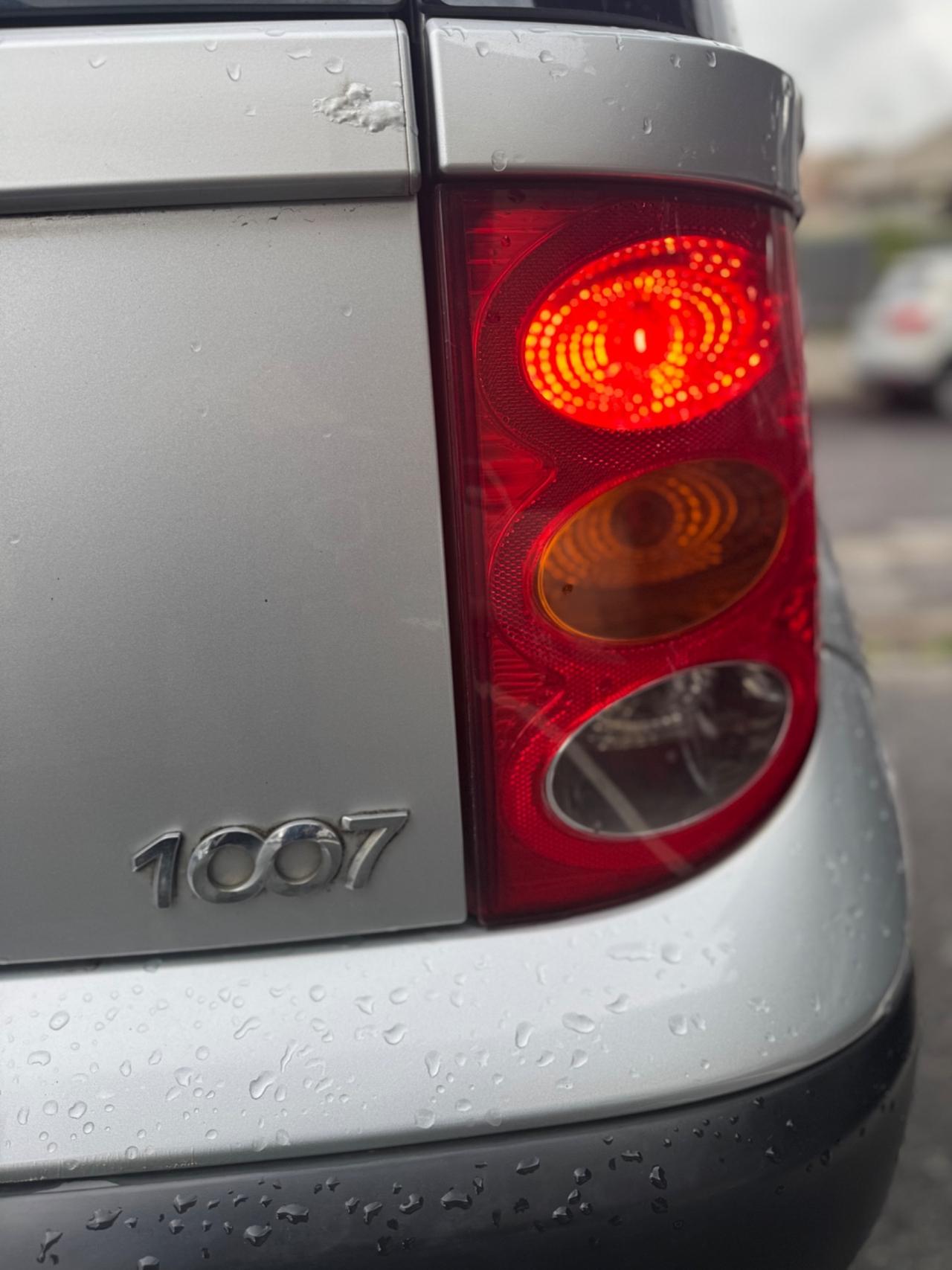 Peugeot 1007 1.4 HDi Sporty neopatentati