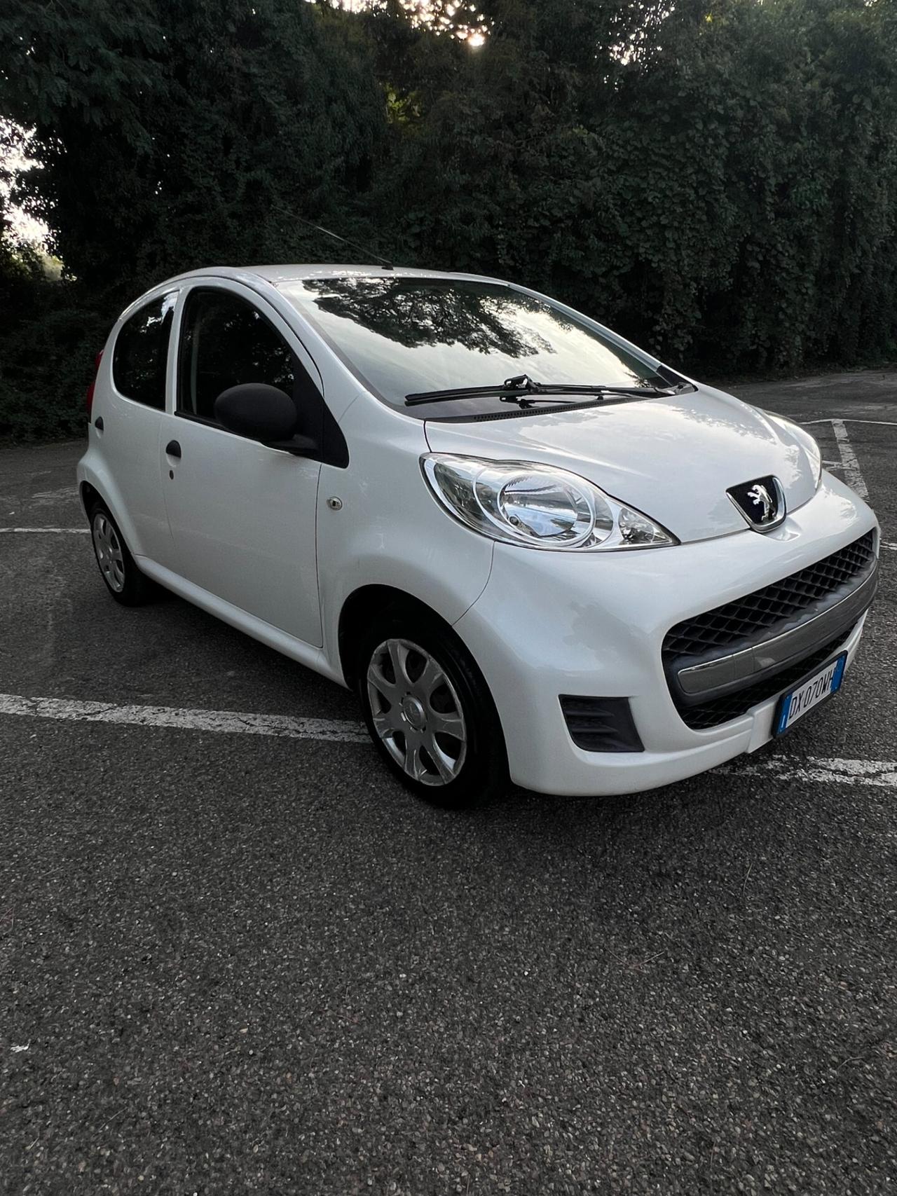 ADATTA PER NEOPATENTATI Peugeot 107 1.0 68CV 5p. Desir