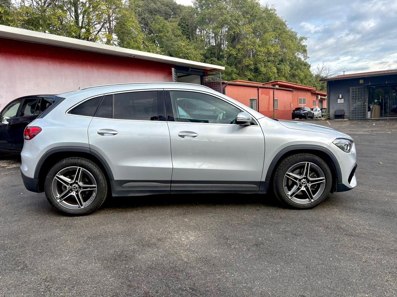 Mercedes-benz GLA 200 d Automatic Premium AMG Unipro Ufficiale Mercedes Permute Rate Garanzia